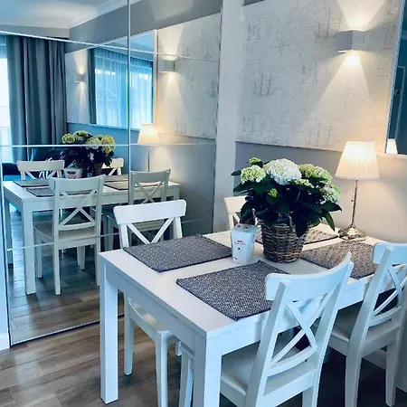 Seahome Horyzont Z Parkingiem مينززدرويه